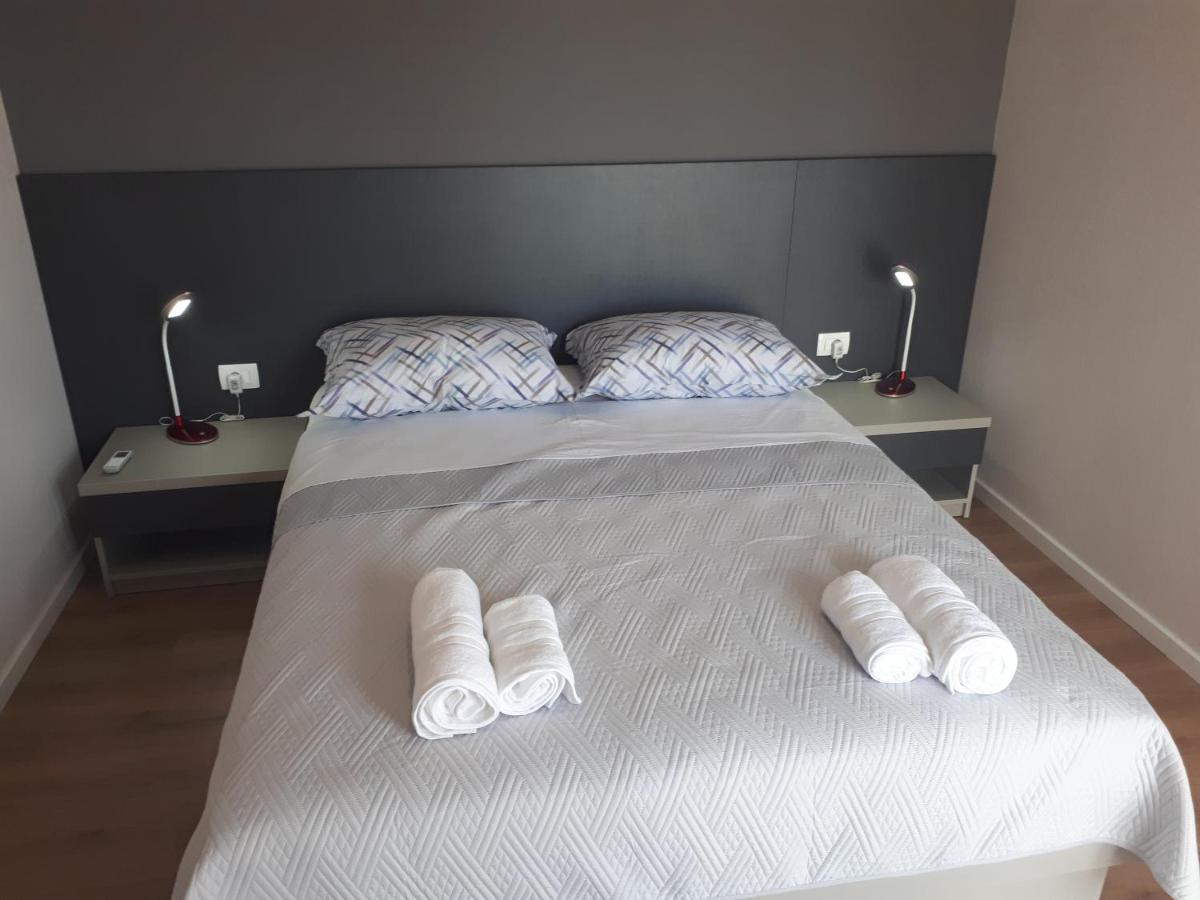 Apartments Sophie Макарска Екстериор снимка