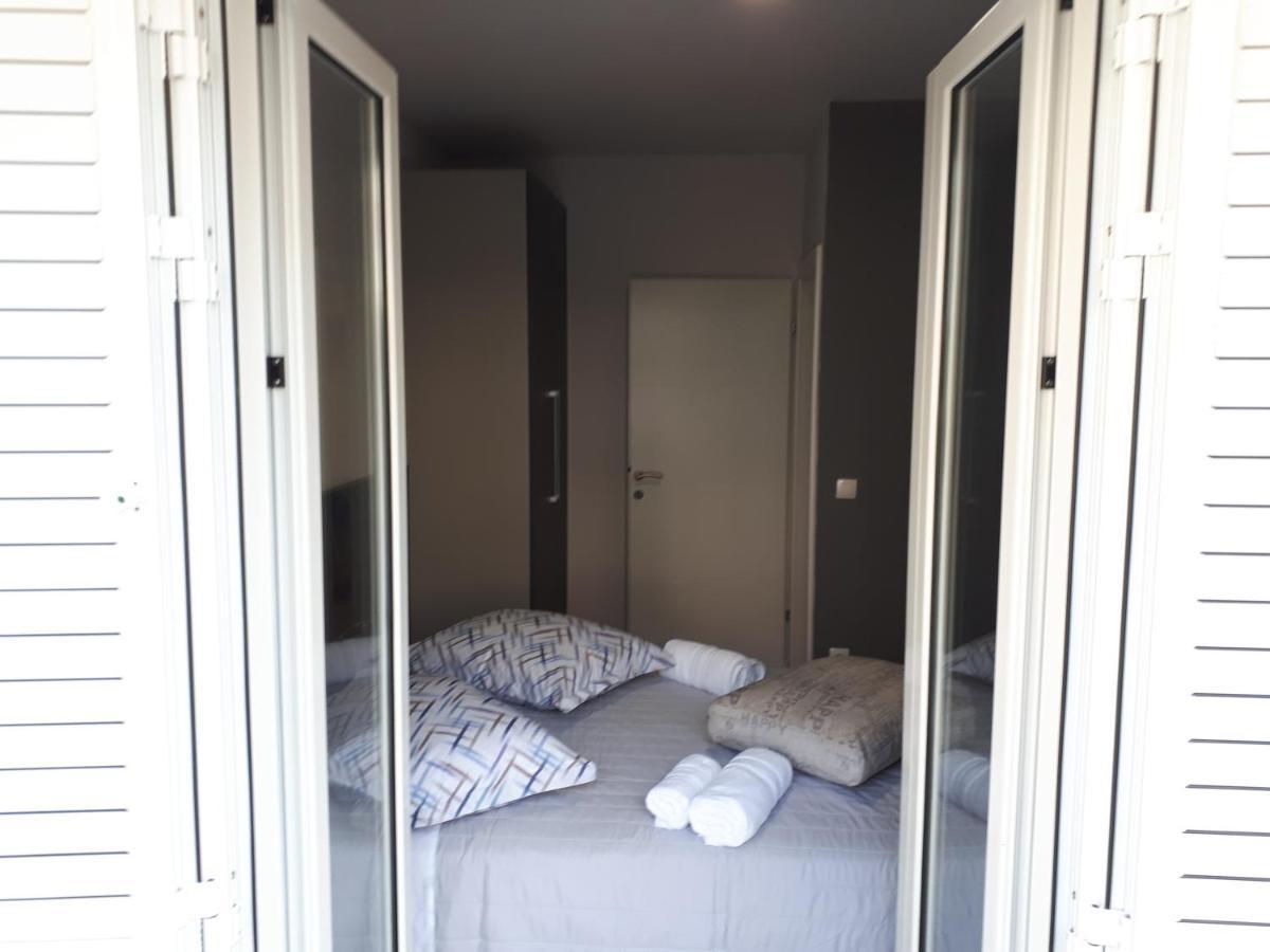 Apartments Sophie Макарска Екстериор снимка