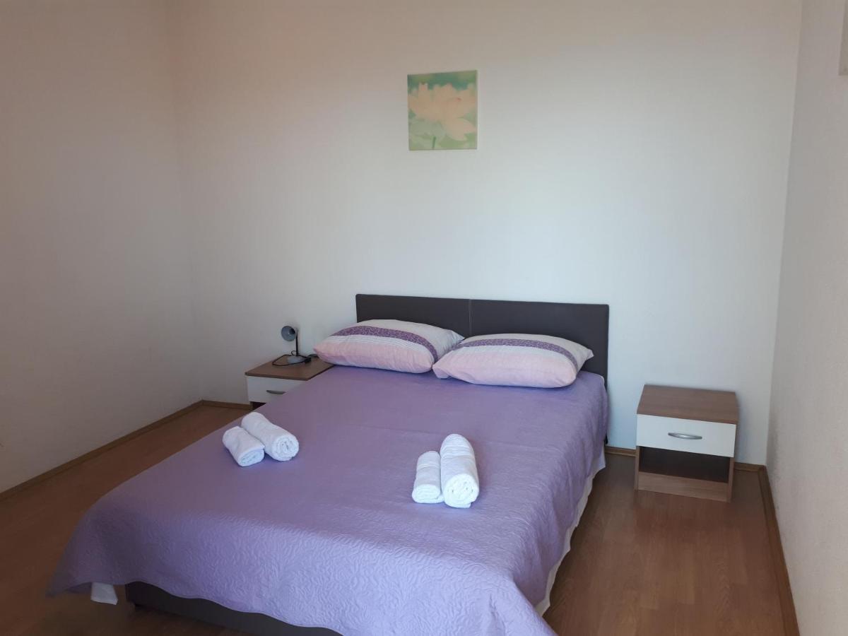Apartments Sophie Макарска Екстериор снимка