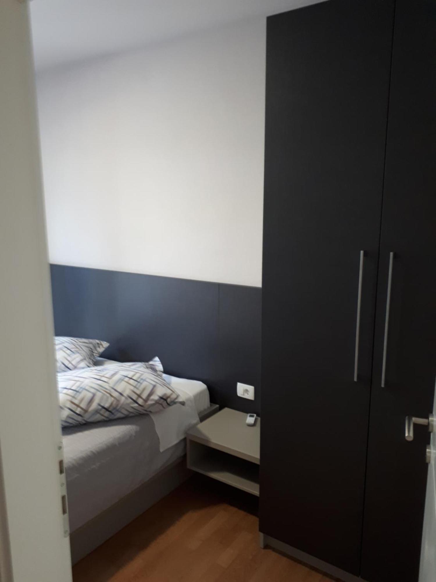 Apartments Sophie Макарска Стая снимка